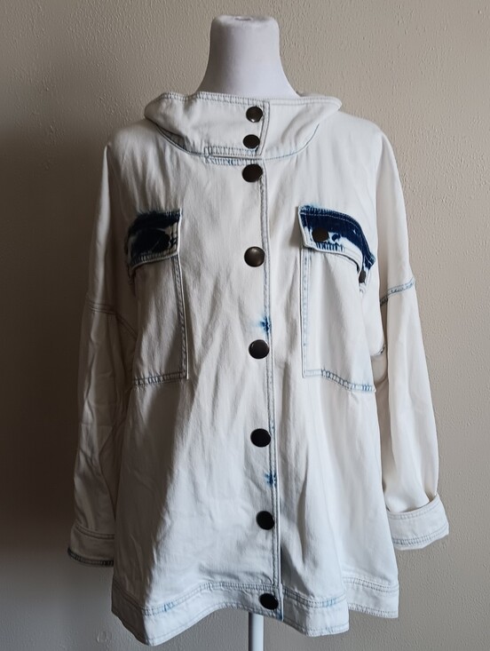 CAbi Jackets & Blazers - Cabi White, Blue, Button Front Utility Jacket Womens Size Small 100% Cotton